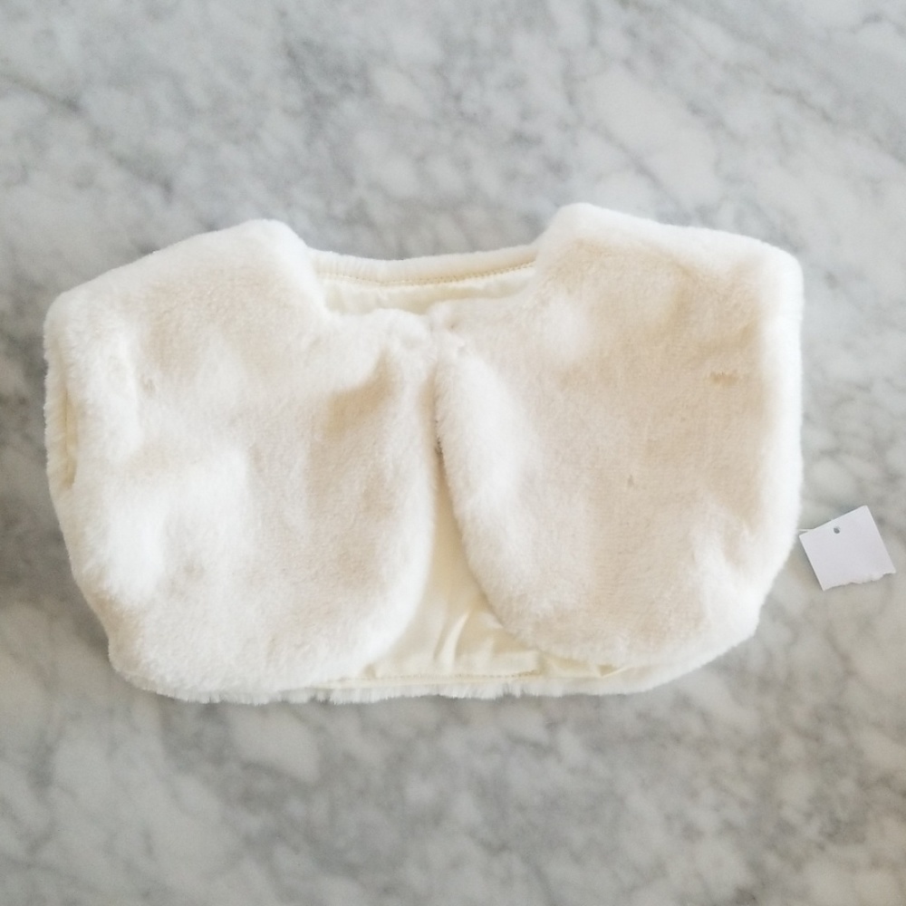 BABY FAUX FUR VEST NWT CREAM 12 MONTHS